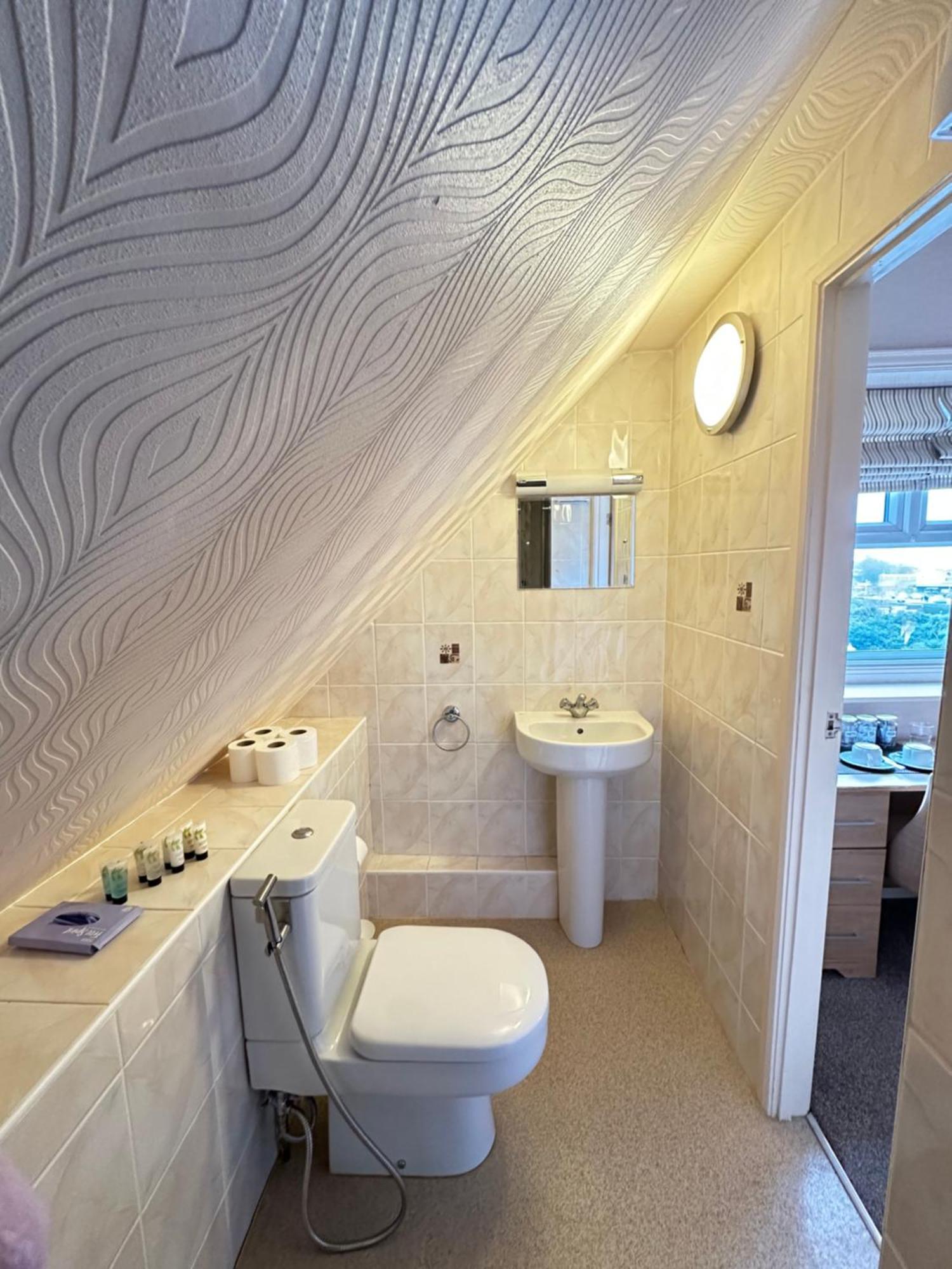 Hotel Devonia Express AEGON International Pokoj fotografie